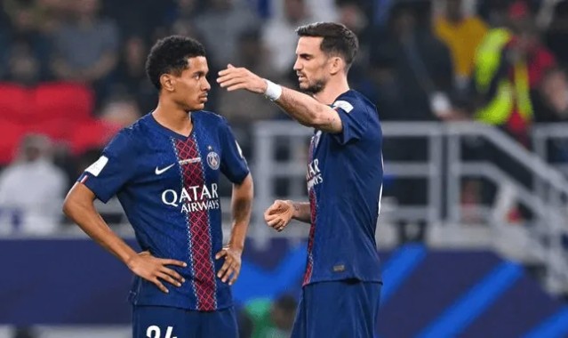 开云官网首页-RMC：巴黎推进鲁伊斯与马尤卢续约，无意买阿尔贝托-科斯塔