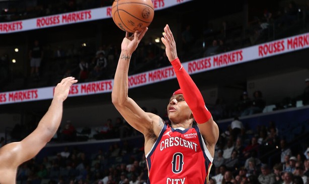 开云首页APP-生涯之夜！费尔斯狂砍40分 创鹈鹕新秀单场得分纪录|爵士|北京|投篮|杰雷米亚-费尔斯|新奥尔良鹈鹕队_新浪体育_新浪新闻