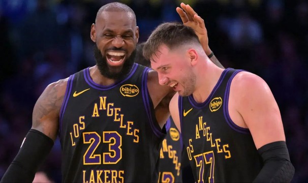 开云首页入口-美媒评级30队半程表现：雷霆等三队评A+ 火箭B湖人C国王最差F