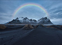 山东男篮分享球队踩场片段：高诗岩赛前热身时间